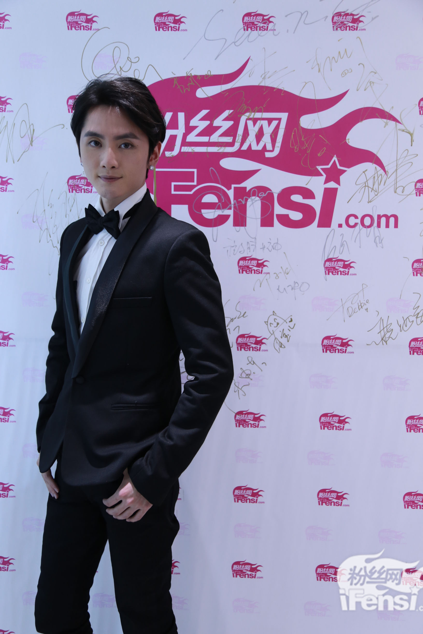 向鼎做客粉丝网：出道十年我更加成熟了