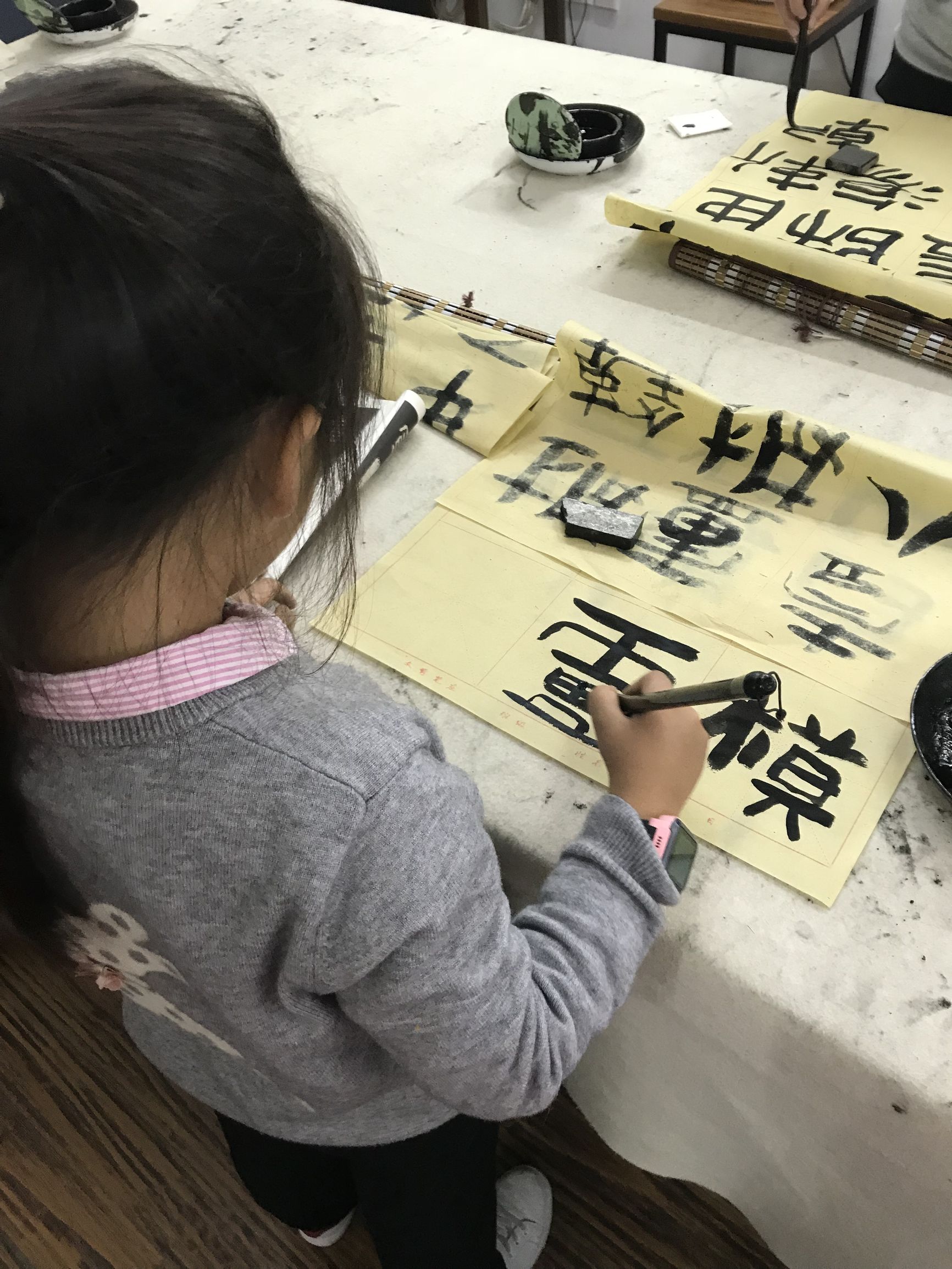 6岁小孩兴趣班,六岁前别给孩子报的兴趣班