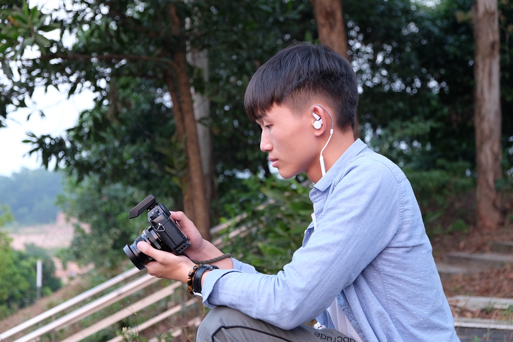 只听说过模块化手机，“DIY耳机”是什么鬼？