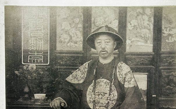 清朝雍正八贤王有几个亲兄弟,清朝十二个铁帽子王有哪些