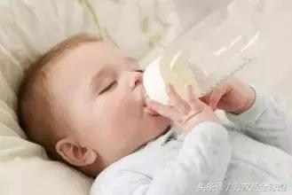 正确选购婴幼儿奶粉要注意这几点,奶粉知识选奶粉
