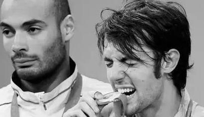 红松和云杉做吉他哪个好,为什么红松不合适做民谣吉他