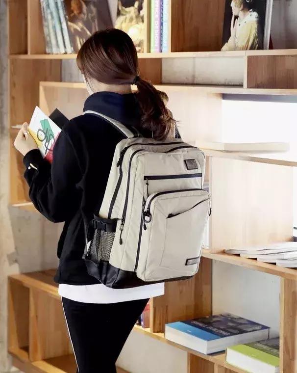 “双十一”不仅是女生专利，这10只设计师男包推荐给你！