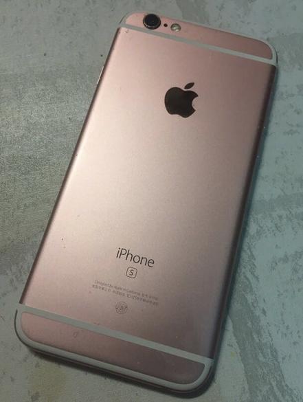 网友五百块买苹果8,一千多买二手iphone6s翻新机