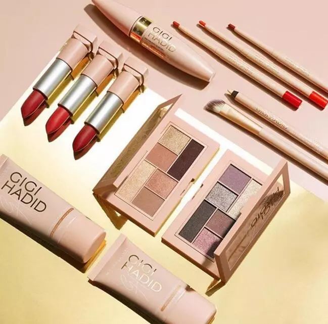 mac圣诞限定口红深唇试色,mac圣诞限定口红无滤镜试色