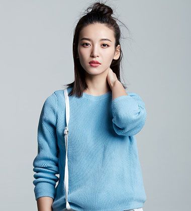 短发女生如何扎出慵懒随性的发型,合适短发女生的发型扎法图片