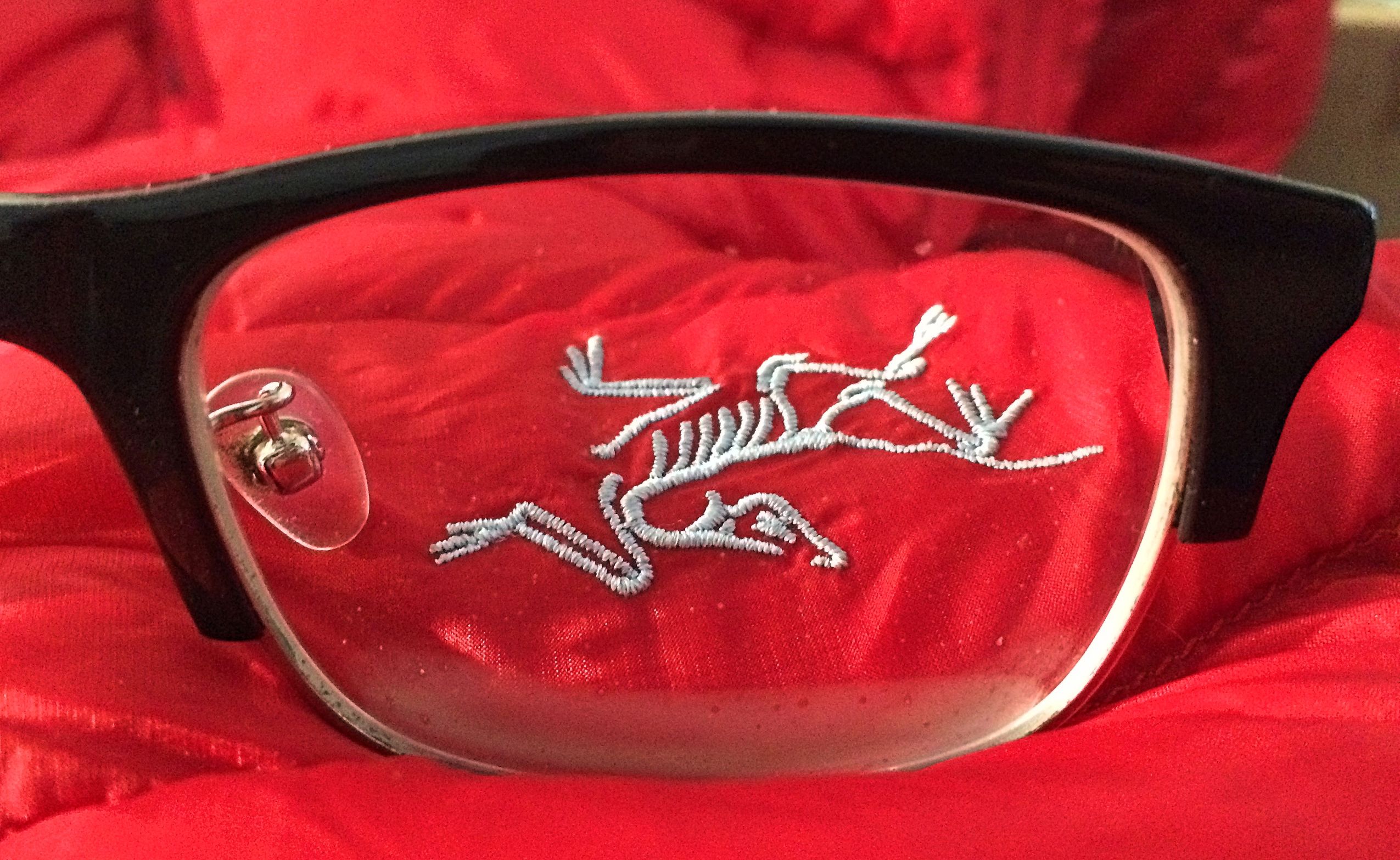 冲锋衣防水和透气指数怎么选,买的冲锋衣不防水怎么办