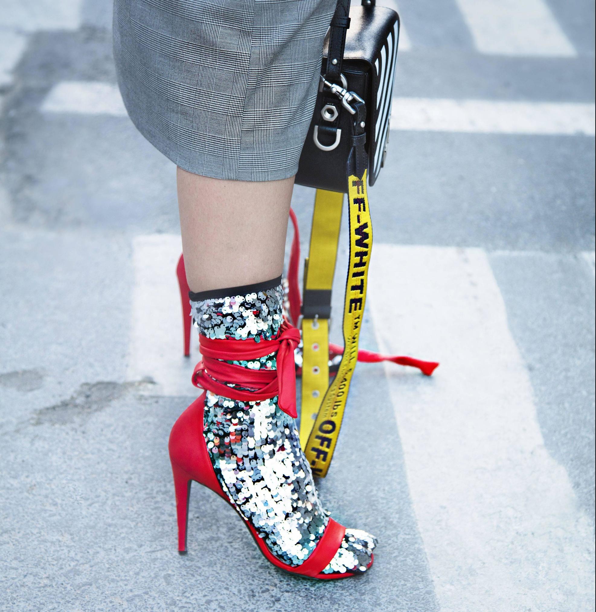 一直想买双好看的鞋,一直想买袜子