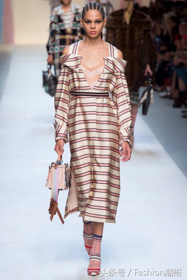 品牌盛宴fendi2018春夏时装秀,fendi皮草时装秀