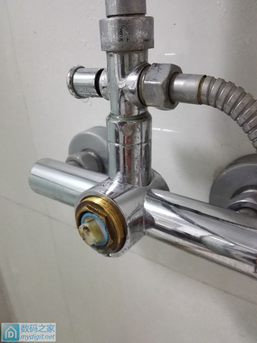 淋浴阀芯漏水怎么修视频,淋浴花洒阀芯漏水如何维修