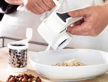 宝宝辅食餐具哪种好用 (宝宝辅食餐具什么牌子好)