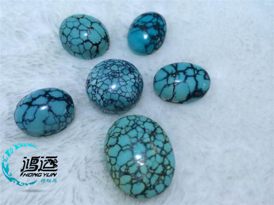 白乌兰花绿松石的特征,鸿运堂绿松石
