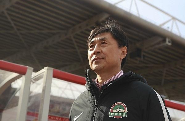 本土教练欠缺什么,中国足球走向世界要害在于教练