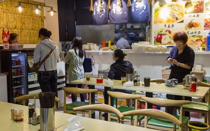 上海必吃榜第一名黄鱼面,上海50一碗的黄鱼面