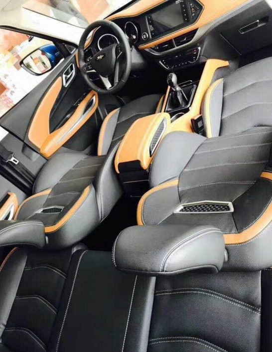 众泰t300和宝骏510发动机,男子喜提车