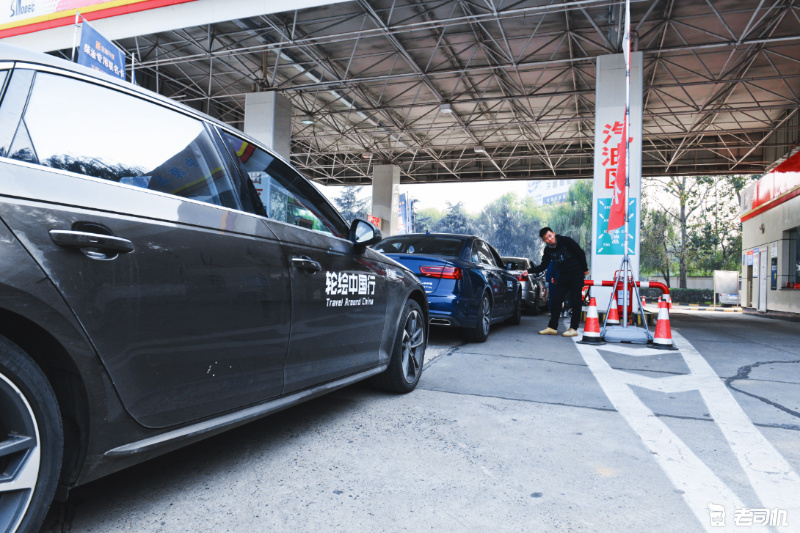 奥迪a4l45quattro臻选动感型,奥迪a4l第一视角40tfsi试驾