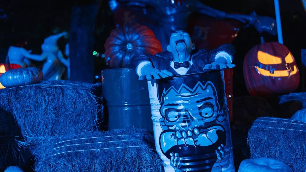 要说万圣节哪家强？这里可是连许巍都被吸引来一起“鬼”混了！