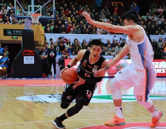 cba郭艾伦转会了吗,cba球员郭艾伦都穿哪些鞋