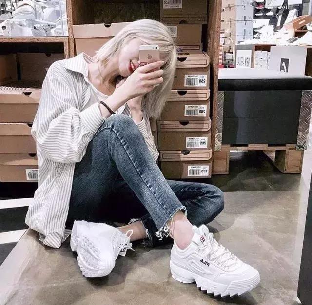 韩国名牌女运动鞋,韩国老虎牌运动鞋