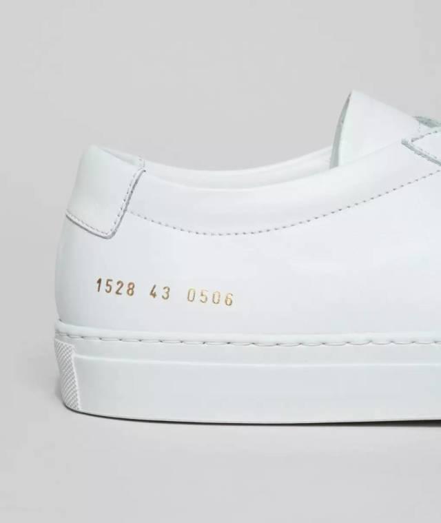 好看不累脚的婚纱搭档小白鞋，明星们都在穿！