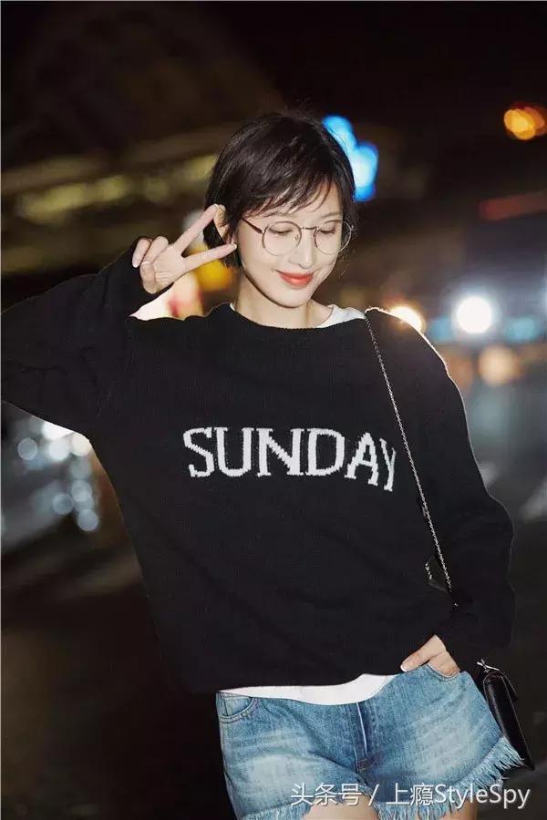 冬天半袖蝙蝠衫毛衣搭配,冬天宽松版的毛衣怎么搭配