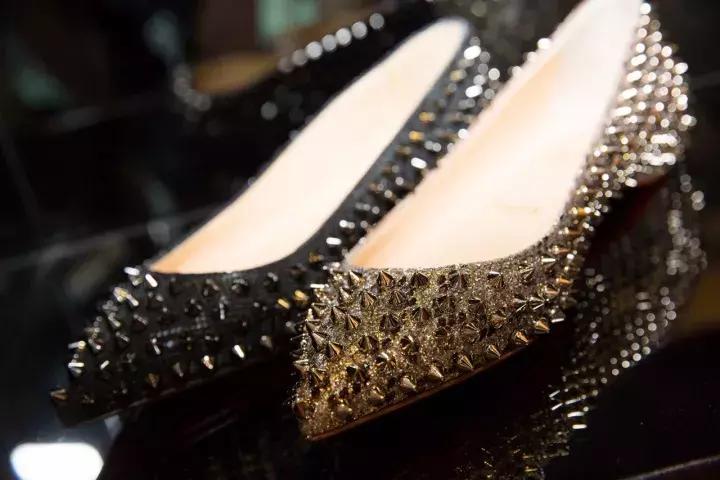 奢侈品跨界风潮来袭这些东西你都见过了吗？