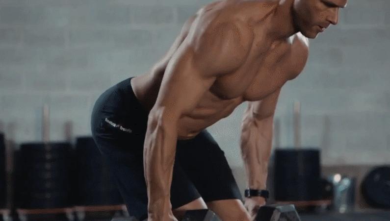 用哑铃练全身能练出什么样子,增肌哑铃训练动作