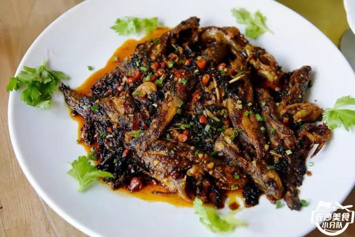 长沙很出名的一家小餐馆,长沙一家又便宜又有趣的餐馆