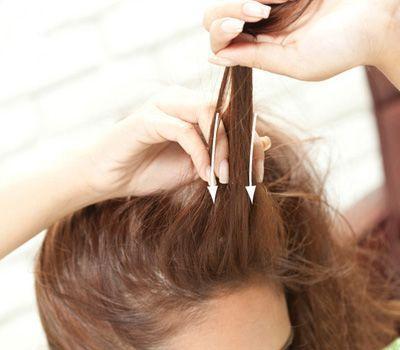 穿裙子用小夹子扎头发,穿裙子把头发扎起来发型简单好看