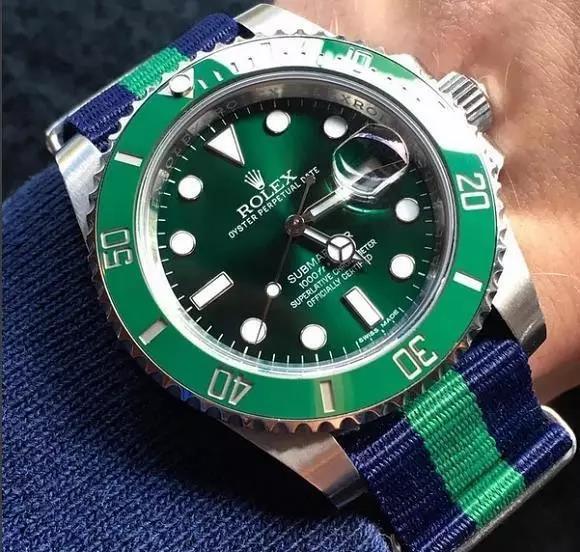 腕表橡胶表带和钢带,腕表表带松好还是紧好