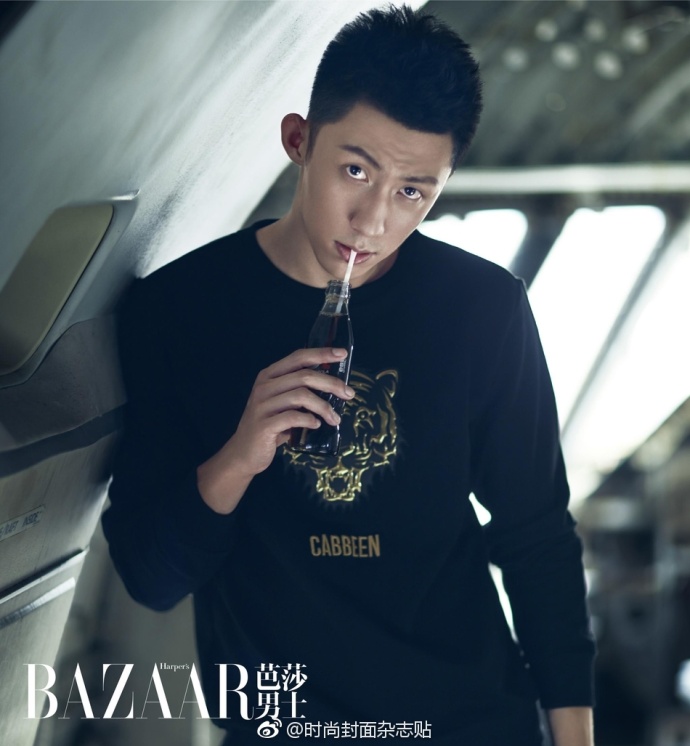 黄景瑜为时尚芭莎拍的照片,黄景瑜出席时尚芭莎活动现场