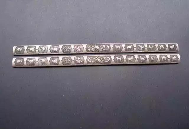 古人书房常备的文房四宝是什么,文房四宝是书房中常备的四种摆件