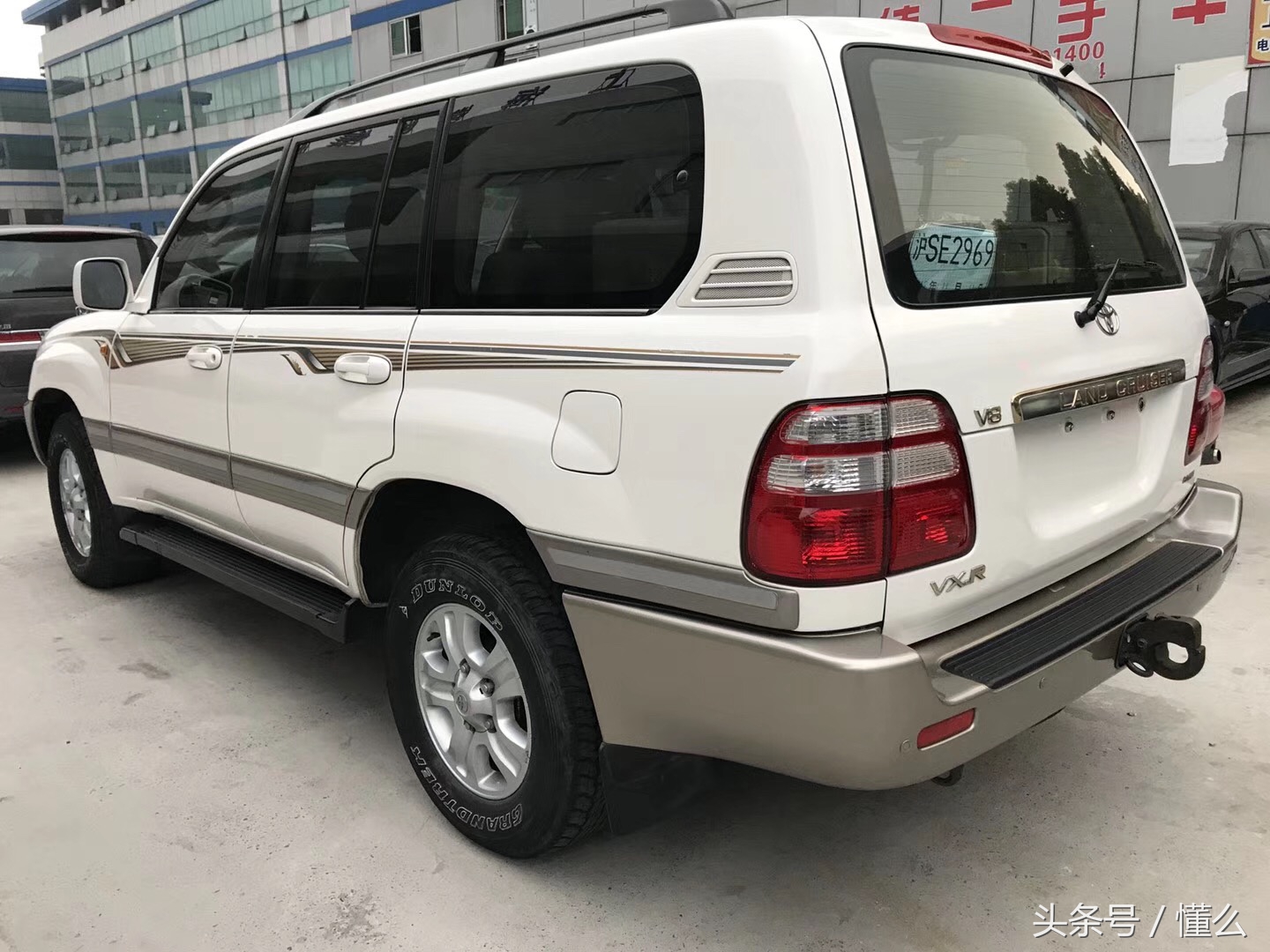 16年陆巡兰德酷路泽5700黑色,丰田兰德酷路泽lc300gr泥地越野