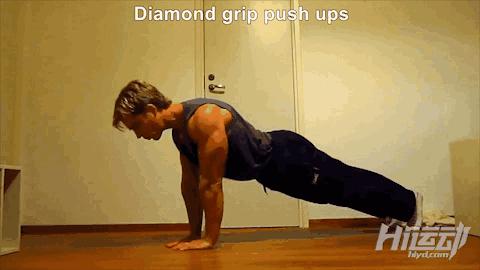 胸肌中缝需要刻意练吗,胸肌中缝是天生的还是能够练