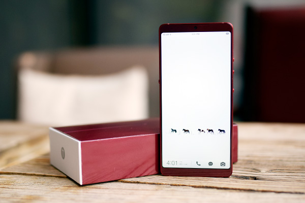 坚果pro2全面屏设计,坚果pro2老罗教你如何选图