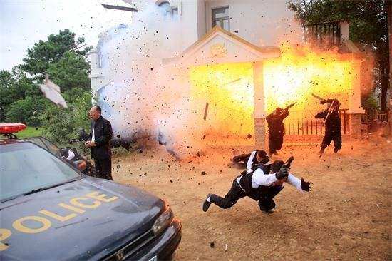 吴京倪大红段奕宏演的电影叫什么,倪大红和吴京谁更有名