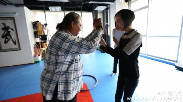 鲁豫有约洪金宝视频直播,鲁豫有约洪金宝完全视频直播