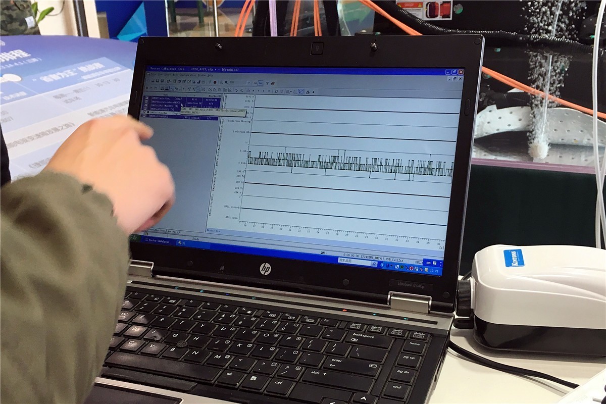 荣威e550电池数据恢复,荣威e550没电了还能继续跑吗