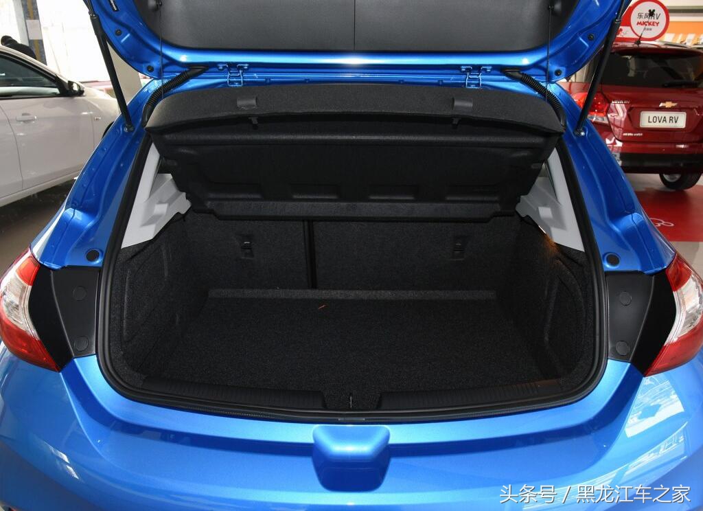 两厢版的科鲁兹老款,十万左右性价比高的车科鲁兹