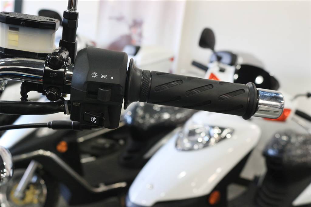 全新豪爵铃木gn125进口发动机,豪爵铃木gn125太子摩托车图片