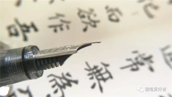 超级好看钢笔百乐,百乐钢笔笑脸墨囊测评