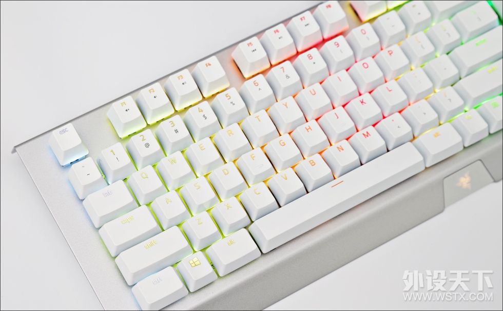 刷新颜值,雷蛇颜值