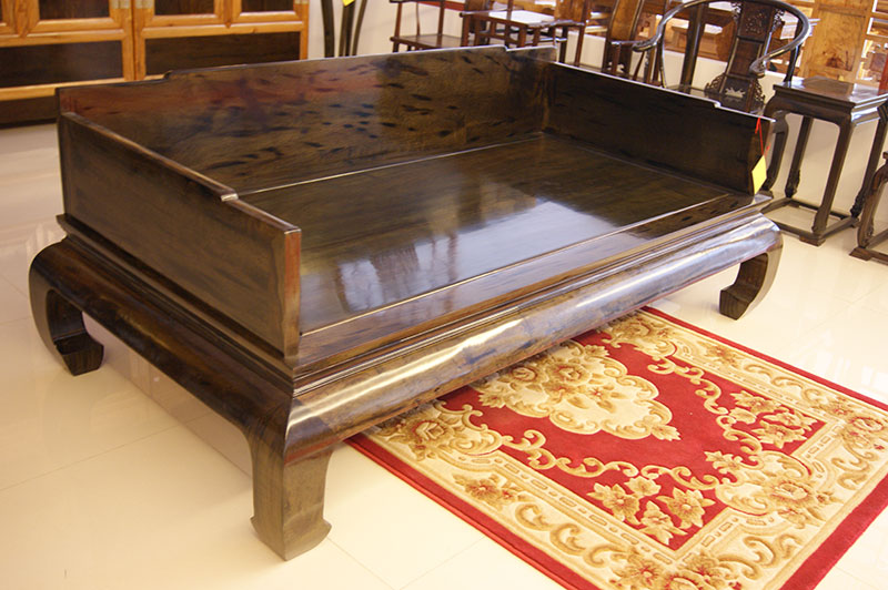 金丝楠阴沉木龙胆纹摆件图片,金丝楠阴沉罗汉床