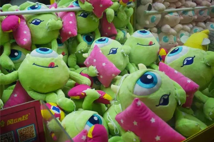 最好抓的娃娃机在哪儿,北京最大抓娃娃的地点