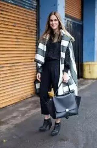 披上这一席披肩斗篷吧~