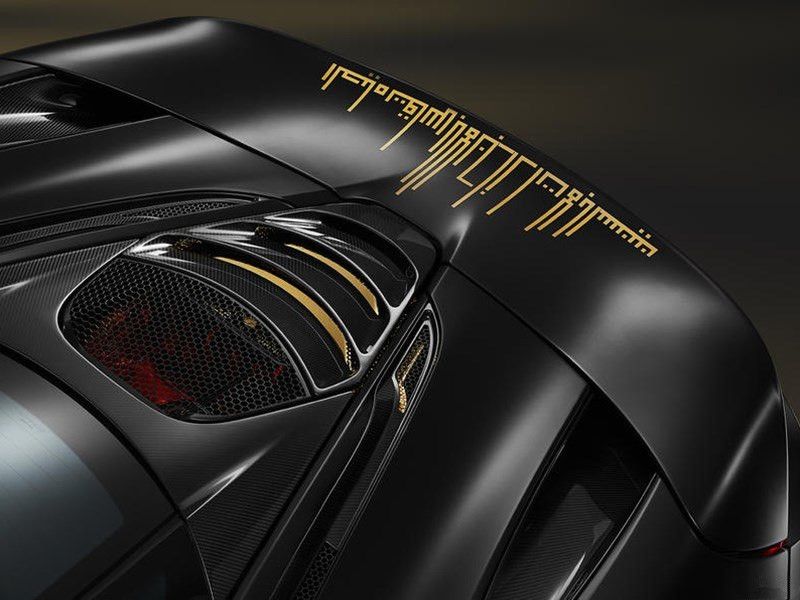 外带24K黄金轮毂，内设折叠式仪表盘，它一出场法拉利都叫好！