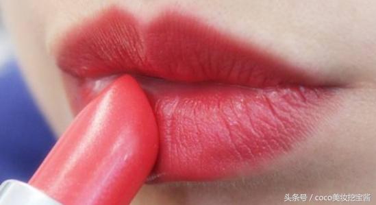 mac口红滋润又显白,迪奥口红哪个色号好看滋润又显白
