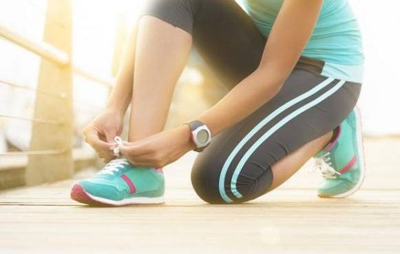 鞋带太长了怎样系鞋带才不会松开,鞋带为啥老是松开原因竟然是这样