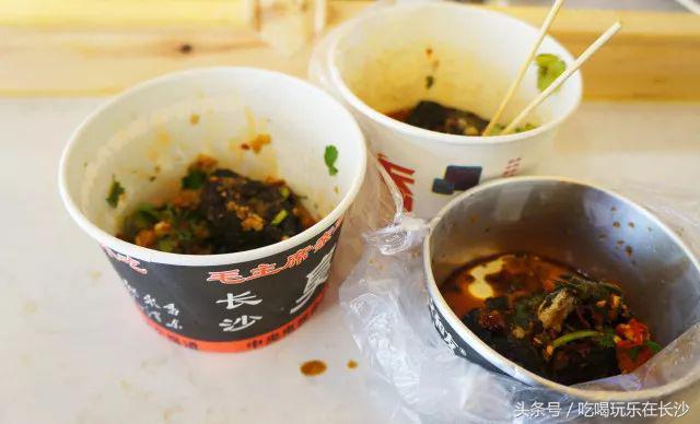 长沙太平街臭豆腐图片,长沙太平街小吃有臭豆腐和排骨