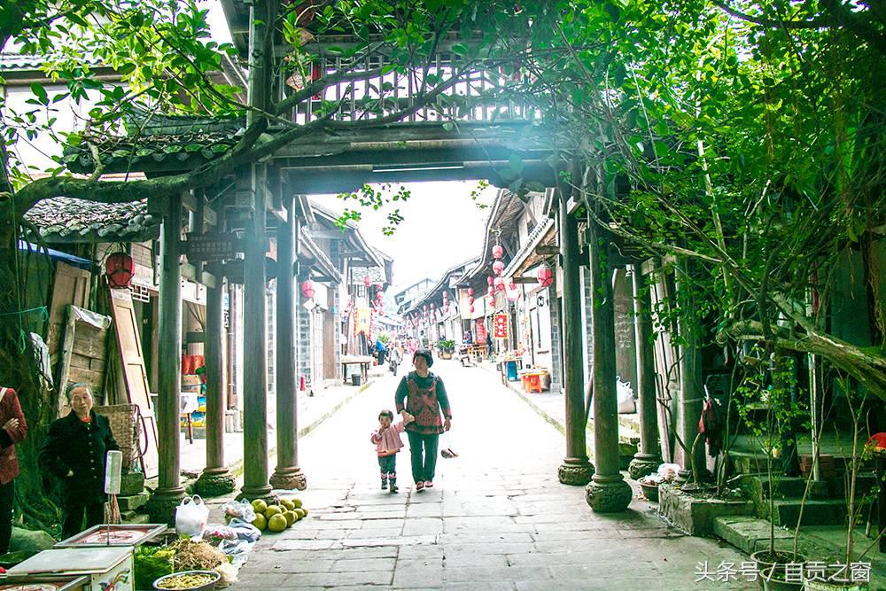 点燃你的回忆，带你去赶场——仙市古镇